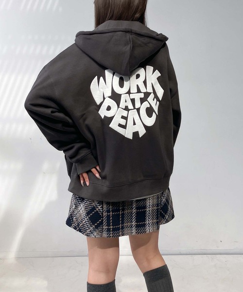 AS KNOW AS plus（アズノゥアズプラス）の「♪モチーフ選び裏起毛ビッグサイズパーカー【UNISEX ITEM】（パーカー・レディース・オートミール/ネイビー/カモフラージュ/チャコールグレー・FREE）」の9枚目の写真