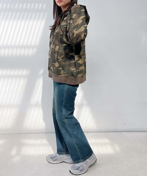 AS KNOW AS plus（アズノゥアズプラス）の「♪モチーフ選び裏起毛ビッグサイズパーカー【UNISEX ITEM】（パーカー・レディース・オートミール/ネイビー/カモフラージュ/チャコールグレー・FREE）」の19枚目の写真