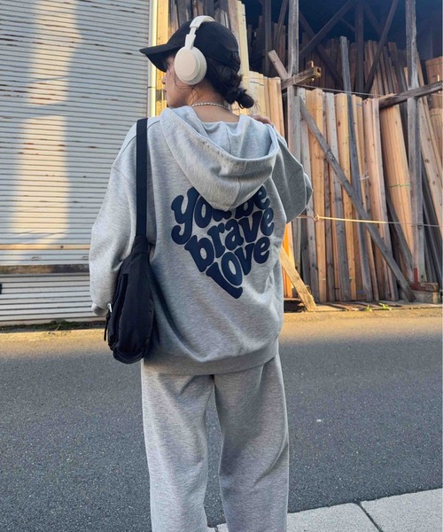 AS KNOW AS plus(アズノゥアズプラス)の「♪モチーフ選び裏毛ビッグサイズパーカー【UNISEX ITEM】(パーカー・レディース・オートミール/ネイビー/カモフラージュ/チャコールグレー/レッド系/グレー系/グリーン系その他/ネイビー系/アイボリー系・FREE)」の20枚目の写真