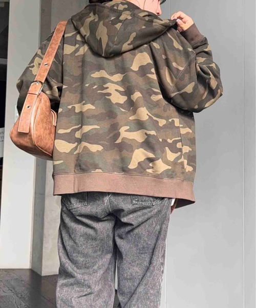 AS KNOW AS plus(アズノゥアズプラス)の「♪モチーフ選び裏毛ビッグサイズパーカー【UNISEX ITEM】(パーカー・レディース・オートミール/ネイビー/カモフラージュ/チャコールグレー/レッド系/グレー系/グリーン系その他/ネイビー系/アイボリー系・FREE)」の12枚目の写真