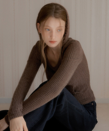 LETTER FROM MOON（レターフロムムーン）の「Fluffy V-Neck Slim Fit Hoodie (Brown)（パーカー）」