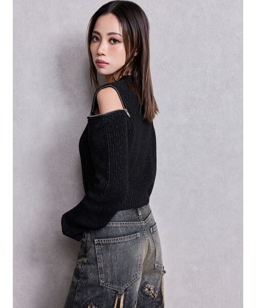 GYDA(ジェイダ)の「GG ZIP designラメニットトップス(ニット/セーター・レディース・ブラック/スカイブルー/オフホワイト・FREE)」の6枚目の写真