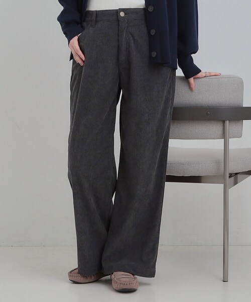 Cutie Blonde(キューティーブロンド)の「コーデュロイ ワイドストレートパンツ(その他パンツ・レディース・チャコールグレー/アイボリー/ブラウン系その他・01/02/03/04)」の2枚目の写真