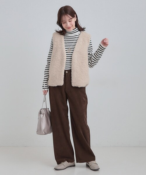 Cutie Blonde(キューティーブロンド)の「コーデュロイ ワイドストレートパンツ(その他パンツ・レディース・チャコールグレー/アイボリー/ブラウン系その他・01/02/03/04)」の14枚目の写真