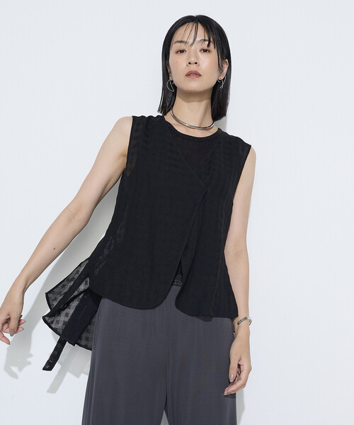 Gabardine K.T(ギャバジンケーティー)の「〔 +サイズ 〕 チェック柄カラミ ジレ(ベスト・レディース・ブラック/ダークブラウン・15号)」の21枚目の写真