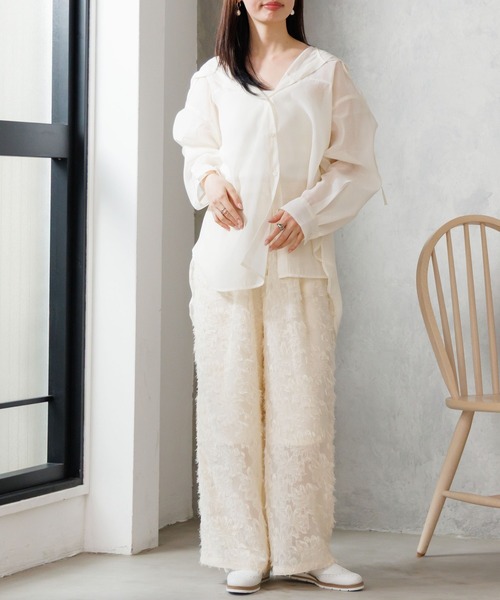 HIMIKO（ヒミコ）の「【HIMIKO】厚底メダリオンシューズ/661107（スリッポン・レディース・ブラック/シルバー/アイボリー・22.0cm/21.5cm/26.0cm/25.0cm/24.0cm/22.5cm/23.0cm/26.5cm/25.5cm/24.5cm/23.5cm）」の16枚目の写真