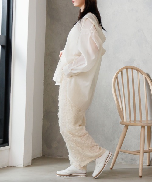 HIMIKO（ヒミコ）の「【HIMIKO】厚底メダリオンシューズ/661107（スリッポン・レディース・ブラック/シルバー/アイボリー・22.0cm/21.5cm/26.0cm/25.0cm/24.0cm/22.5cm/23.0cm/26.5cm/25.5cm/24.5cm/23.5cm）」の18枚目の写真