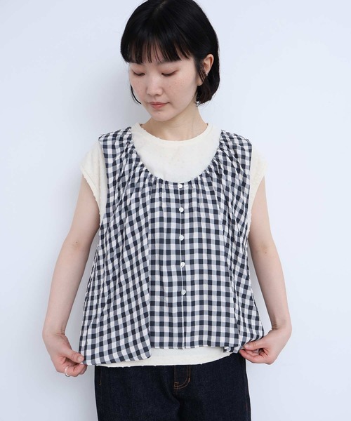l'atelier du savon(アトリエドサボン)の「アセテートギンガム ひらひらブラウス(シャツ/ブラウス・レディース・ブルー/ブラック・FREE)」の7枚目の写真