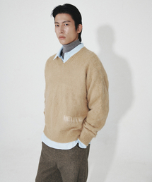 HEUTE（ホイテ）の「HET MOHAIR V NECK KNIT (BEIGE)（ニット/セーター）」