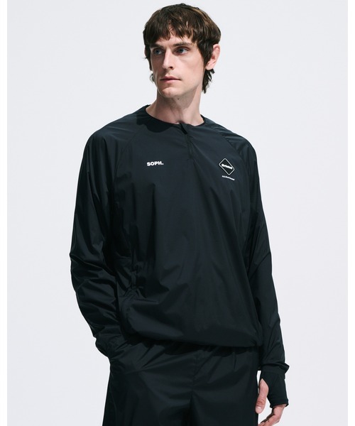 F.C.Real Bristol（エフシーレアルブリストル）の「LIGHT WEIGHT BREATHABLE PACKABLE PISTE（ナイロンジャケット・メンズ・ブラック/レッド/ブルー・X-LARGE/LARGE/MEDIUM/SMALL/XX-LARGE）」の4枚目の写真