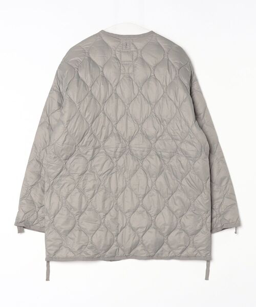 MAISON SPECIAL（メゾンスペシャル）の「《UNISEX》【TAION/タイオン】M65 ライナーWジップ ダウンジャケット【MAISON SPECIAL/メゾンスペシャル】（ダウンジャケット/コート・メンズ・ライトグリーン/ブラック・0/2/1）」の3枚目の写真