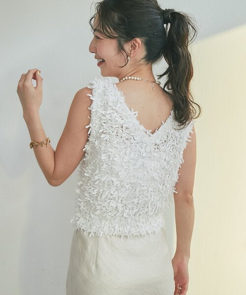 La boutique BonBon（ラブティックボンボン）の「【今すぐお届け！・取り入れやすいトレンド】テープヤーン２WAYベスト（ニット/セーター・レディース・イエロー/ピンク/ホワイト・FREE）」の15枚目の写真