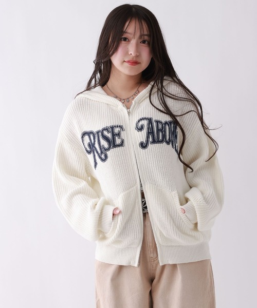 repipi armario(レピピ アルマリオ)の「【おうちで洗える】ロゴニットZIPフーディ(パーカー・キッズ・ブラック/サックスブルー/オフホワイト・SMALL/MEDIUM/LARGE)」の2枚目の写真