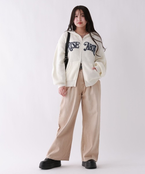 repipi armario(レピピ アルマリオ)の「【おうちで洗える】ロゴニットZIPフーディ(パーカー・キッズ・ブラック/サックスブルー/オフホワイト・SMALL/MEDIUM/LARGE)」の4枚目の写真