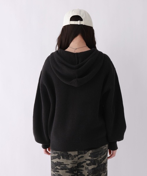 repipi armario(レピピ アルマリオ)の「【おうちで洗える】ロゴニットZIPフーディ(パーカー・キッズ・ブラック/サックスブルー/オフホワイト・SMALL/MEDIUM/LARGE)」の13枚目の写真