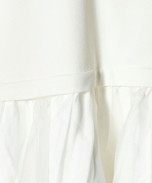 UNITED ARROWS（ユナイテッドアローズ）の「オーガンジー フリルコンビ ニット ‐ウォッシャブル‐（ニット/セーター・レディース・オフホワイト/ブラック/ネイビー・FREE）」の5枚目の写真