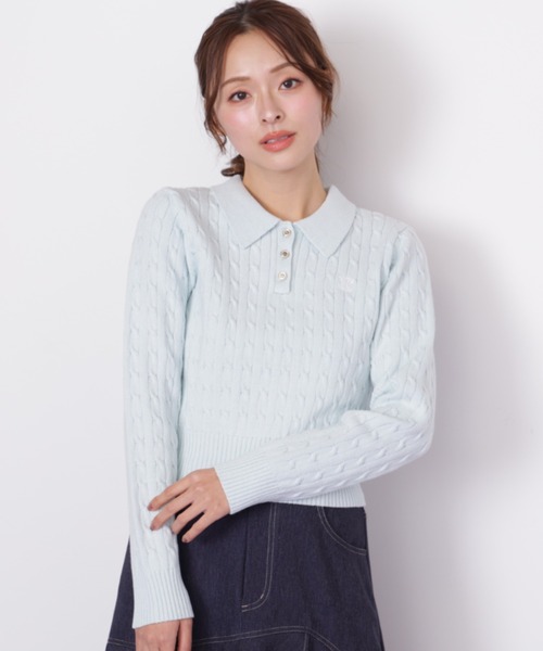 JILL by JILL STUART(ジルバイジルスチュアート)の「ポロ衿コットンブレンドケーブルニット(ニット/セーター・レディース・イエロー/ブルー/ピンク/ホワイト・FREE)」の2枚目の写真