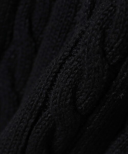 BEAMS PLUS(ビームスプラス)の「Knit Polo Cable(ポロシャツ・メンズ・レッド/オリーブ/ブラック/ブルー/ネイビー/イエロー/ベージュ/グレー/ホワイト/ブラウン・LARGE/SMALL/MEDIUM/X-LARGE)」の18枚目の写真