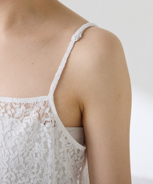 COLLAGE GALLARDAGALANTE（コラージュガリャルダガランテ）の「スカラップレースキャミソール（キャミソール・レディース・オフホワイト/ブラック・FREE）」の13枚目の写真