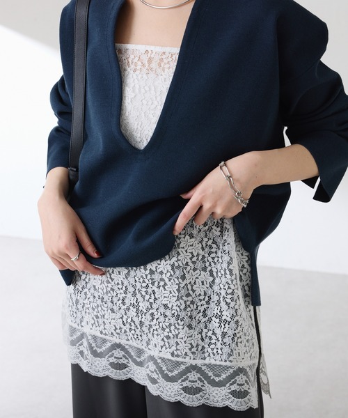 COLLAGE GALLARDAGALANTE（コラージュガリャルダガランテ）の「スカラップレースキャミソール（キャミソール・レディース・オフホワイト/ブラック・FREE）」の8枚目の写真