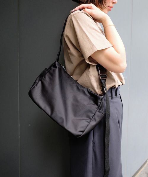 HVISK（ヴィスク）の「HVISK/ ヴィスク Tracy BAG（ショルダーバッグ・レディース・ブラック・FREE）」の13枚目の写真