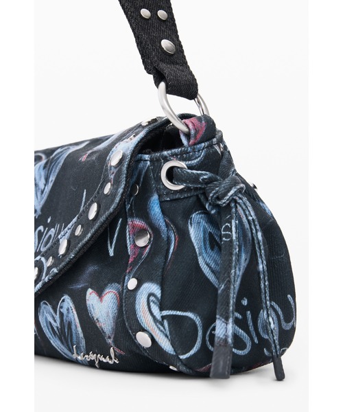 Desigual（デシグアル）の「グラフィティプリント デニム風ミディアムショルダーバッグ ストリート×ラグジュアリー【2026年春夏 新作】（ショルダーバッグ・レディース・マルチ・FREE）」の3枚目の写真