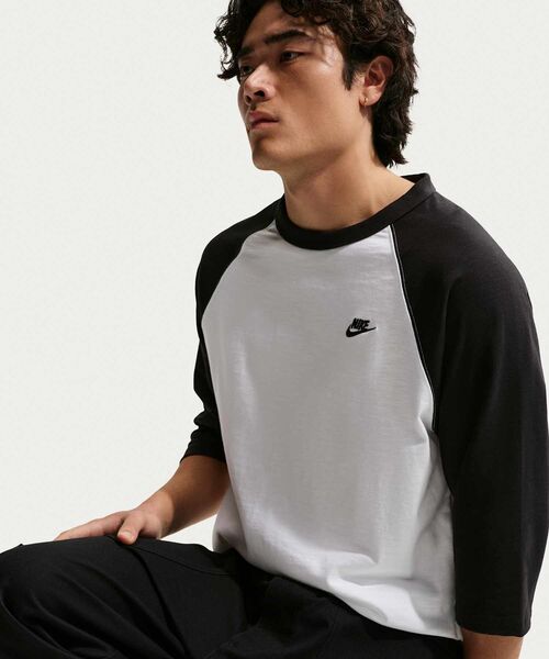 NIKE（ナイキ）の「ナイキ スポーツウェア クラブ メンズ 3/4スリーブ ラグラン トップ / Nike Sportswear Club Men's 3/4-Sleeve Raglan Top IF0756-010 Black（Tシャツ/カットソー・メンズ・ブラック・L/XL/S/M/2XL）」の4枚目の写真