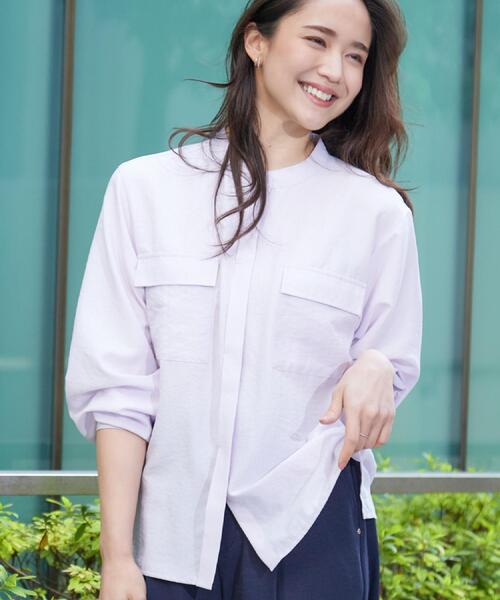 SHOO・LA・RUE（シューラルー）の「【イージーケア/S-LL/UV】きれいめにもラフにも　ダブルフラップポケットバンドカラーシャツ（シャツ/ブラウス・レディース・ブラウン系その他/ベビーピンク/ライトベージュ/ネイビー系2・04/03/02/01）」の5枚目の写真