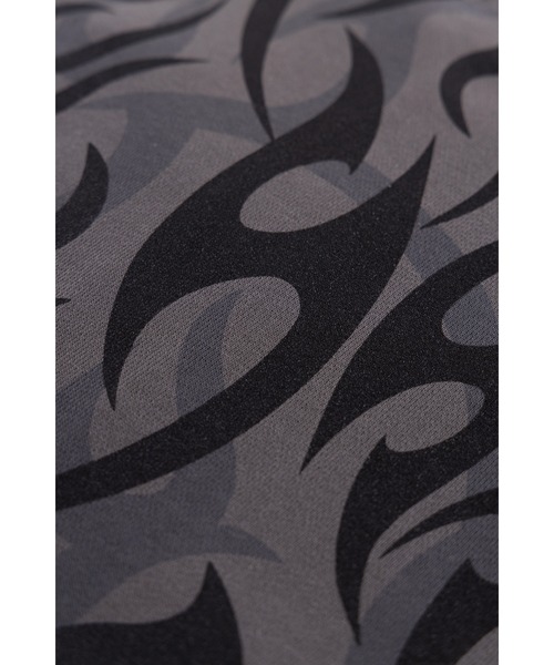 SUPPLIER(サプライヤー)の「ジップフーディ|Tribal Camo Zip Hoodie|SUPPLIER(パーカー・メンズ・ブラック・MEDIUM/SMALL/X-LARGE/LARGE)」の5枚目の写真