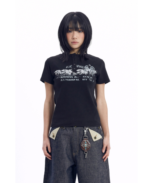 AAKAM(アーカム)の「Crack Henry Neck Half Top (Black)(Tシャツ/カットソー・レディース・その他・1/2)」の3枚目の写真
