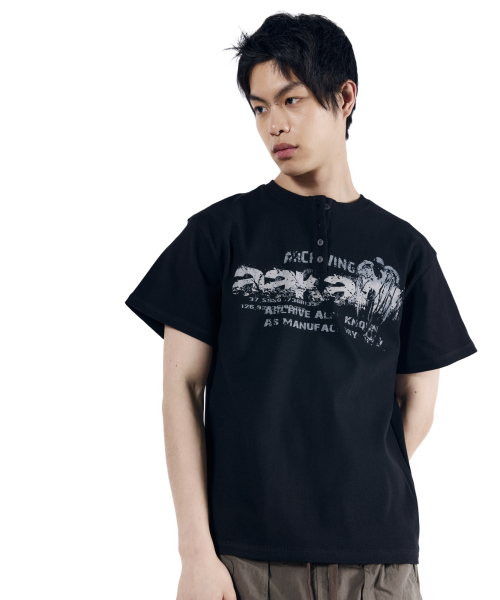 AAKAM(アーカム)の「Crack Henry Neck Half Top (Black)(Tシャツ/カットソー・レディース・その他・1/2)」の13枚目の写真