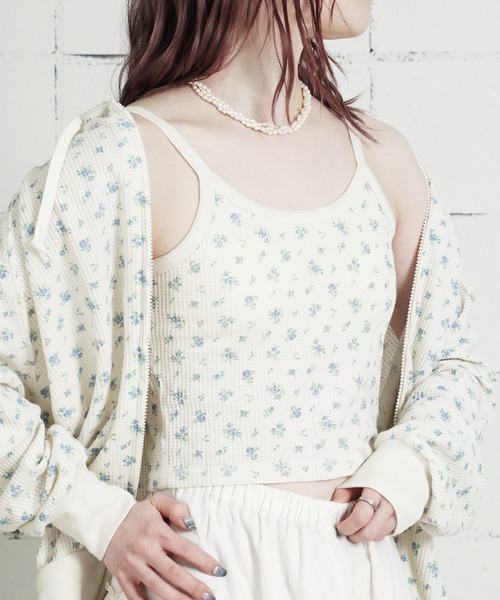 JEMORGAN(ジェーイーモーガン)の「"04"≪JEMORGAN≫パックT ワッフル 花柄 クロップド カップ付き キャミソール(キャミソール・レディース・ブルー系1/ピンク系1/ピンク系2/パープル系1・FREE)」の2枚目の写真