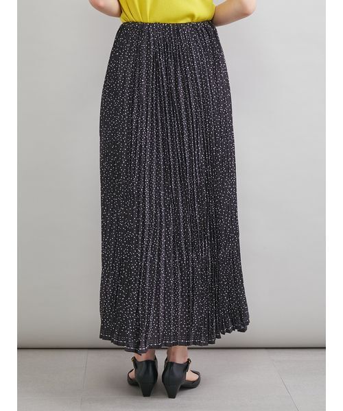 Mila Owen(ミラオーウェン)の「ドットプリントワッシャープリーツスカート(スカート・レディース・アイボリー/ブラック・0/1/00)」の8枚目の写真