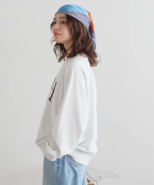 HEART MARKET(ハートマーケット)の「カレッジラグラン裏毛プルオーバー(Tシャツ/カットソー・レディース・チャコール/ブルー/グレー・FREE)」の5枚目の写真