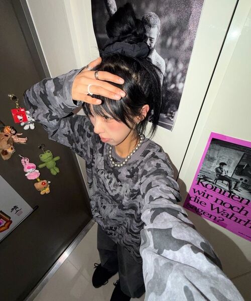 IDWS(アイドンワナセル)の「Draft Long Sleeve Dark Multi(Tシャツ/カットソー・レディース・その他・1/2/0)」の6枚目の写真