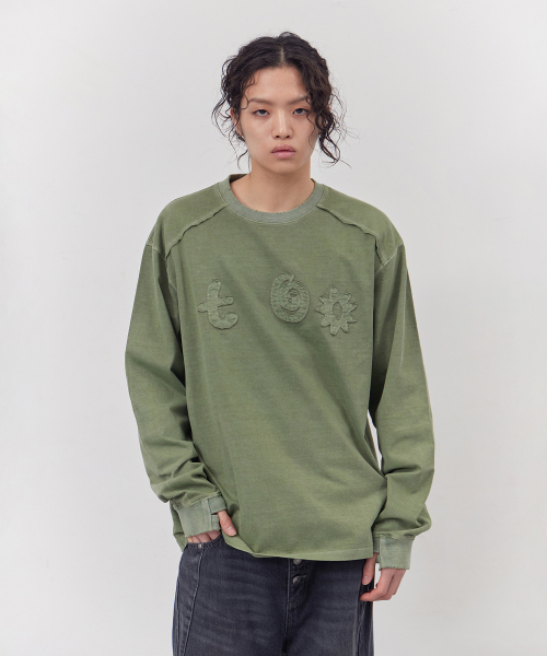 TONY LAWRENCE（トニーローレンス）の「ピグメントアプリケロングスリーブウォッシュドグリーン（Tシャツ/カットソー・レディース・その他・1/2）」の2枚目の写真