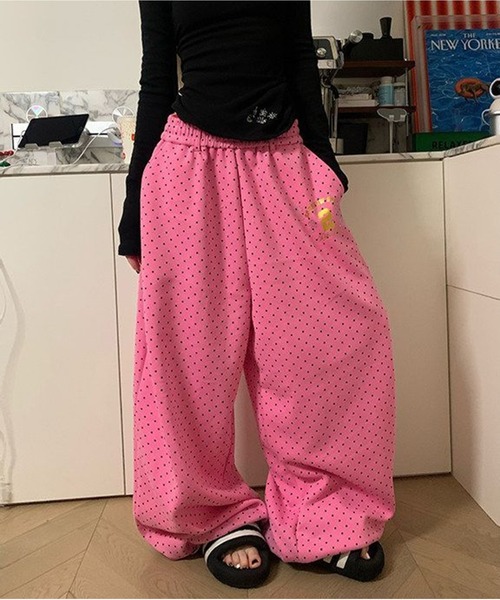 AsheKsha(アシクシャ)の「水玉柄のワイドパンツ(スウェットパンツ・レディース・ピンク・M)」の13枚目の写真