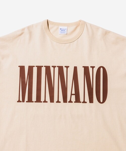 Champion(チャンピオン)の「【別注】Champion by MIN-NANO / ロゴ Tシャツ(Tシャツ/カットソー・メンズ・ベージュ/ネイビー/ホワイト・SMALL/MEDIUM/XX-LARGE/X-LARGE/LARGE/XXX-LARGE)」の17枚目の写真