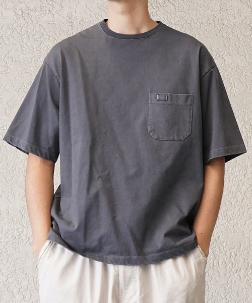 TROVE(トローヴ)の「TROVE / ORGANIC COTTON POCKET T-SHIRT(Tシャツ/カットソー・メンズ・スミクロ/ネイビー・1/3)」の2枚目の写真