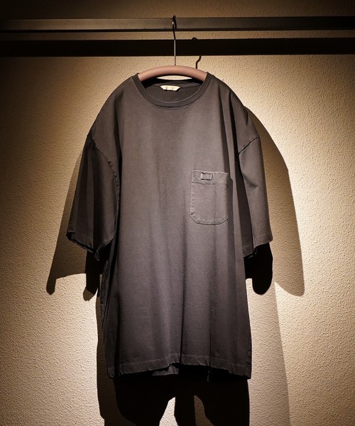 TROVE(トローヴ)の「TROVE / ORGANIC COTTON POCKET T-SHIRT(Tシャツ/カットソー・メンズ・スミクロ/ネイビー・1/3)」の5枚目の写真