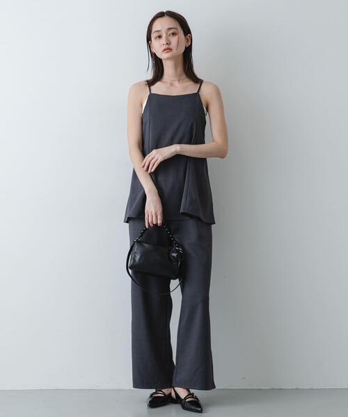 SENSE OF PLACE by URBAN RESEARCH(センスオブプレイスバイアーバンリサーチ)の「フレアキャミドッキングオールインワン(その他パンツ・レディース・ベージュ/チャコールグレー・MEDIUM/SMALL)」の5枚目の写真