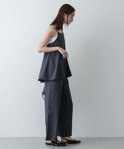 SENSE OF PLACE by URBAN RESEARCH(センスオブプレイスバイアーバンリサーチ)の「フレアキャミドッキングオールインワン(その他パンツ・レディース・ベージュ/チャコールグレー・MEDIUM/SMALL)」の8枚目の写真