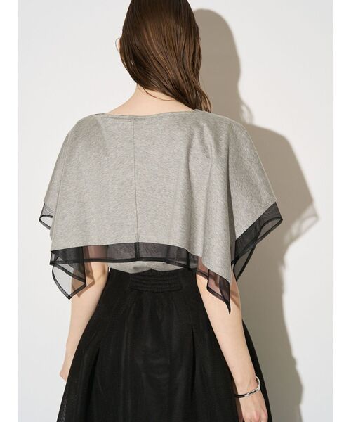 ELENDEEK(エレンディーク)の「CAPE LAYERD CS(Tシャツ/カットソー・レディース・グレー/オフホワイト/ブラック・FREE)」の9枚目の写真