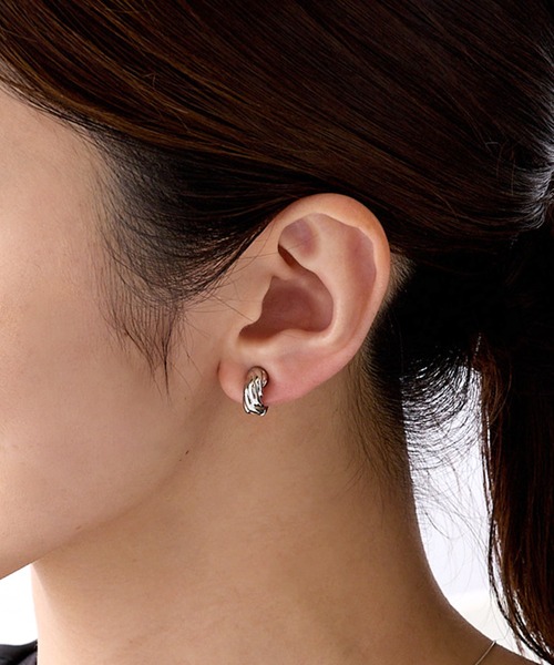 CALIN STANDARD(カリンスタンダード)の「◆金属アレルギー対応◆◆made in japan◆【痛くない】【落ちにくい】【片手で簡単】ツイストライン マグネットイヤリング(イヤリング・レディース・ゴールド/シルバー・FREE)」の11枚目の写真