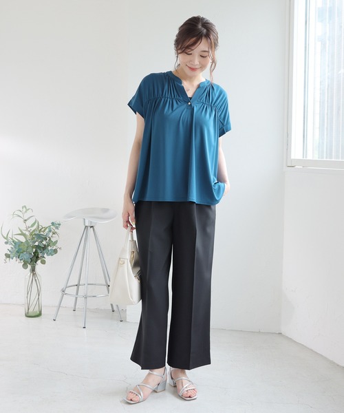 GLACIER lusso(グラシアルッソ)の「【美冷・接触冷感・UVカット・遮熱】スキッパートップス(Tシャツ/カットソー・レディース・ブラック/ブラウン/アイボリー/ブルーグリーン・S/M/L/LL)」の15枚目の写真