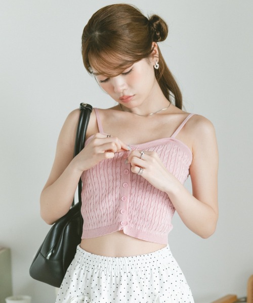 VANNIE U(ヴァニーユー)の「カップ付ケーブルニットキャミソール(キャミソール・レディース・ライトブルー/ピンク/アイボリー・FREE)」の18枚目の写真