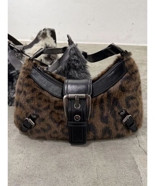 EMODA(エモダ)の「フェイクレザードッキングファーショルダーバッグ(ショルダーバッグ・レディース・ブラウン/ブラック/その他・FREE)」の13枚目の写真
