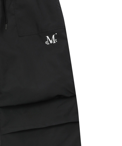 MUCENT(ムセント)の「テンダーパラシュートアウトポケットワイドパンツ(2カラー)(スウェットパンツ・レディース・チャコール/ブラック・FREE/1)」の5枚目の写真