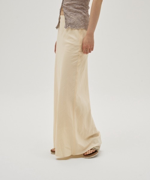 TODAYFUL（トゥデイフル）の「TODAYFUL Washer Pencil Skirt（スカート・レディース・ブラック/オフホワイト/エンジ・36/38）」の5枚目の写真