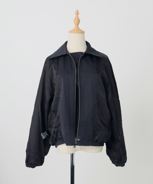 IENA LA BOUCLE（イエナラブークル）の「《洗える》IENA LA BOUCLE パウダリータフタブルゾン（その他アウター・レディース・ベージュ系その他/ブラック・FREE）」の8枚目の写真